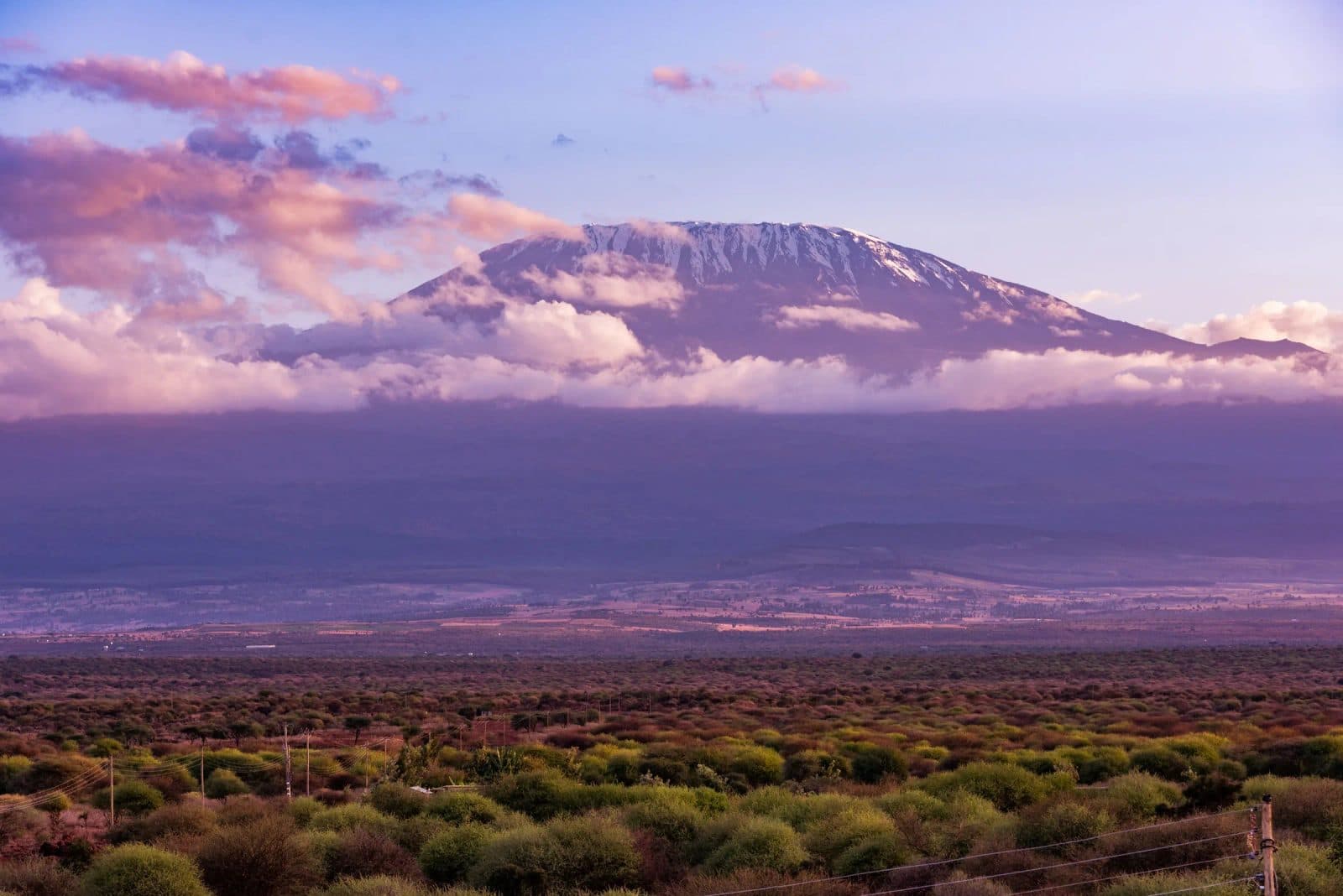 Kilimandscharo Höhe: Wie hoch ist Afrikas höchster Berg?