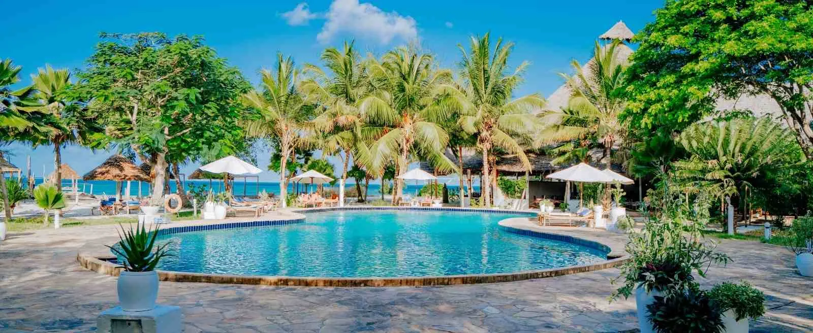 Spice Island Hotel & Resort Jambiani – Strandbungalow im tropischen Garten