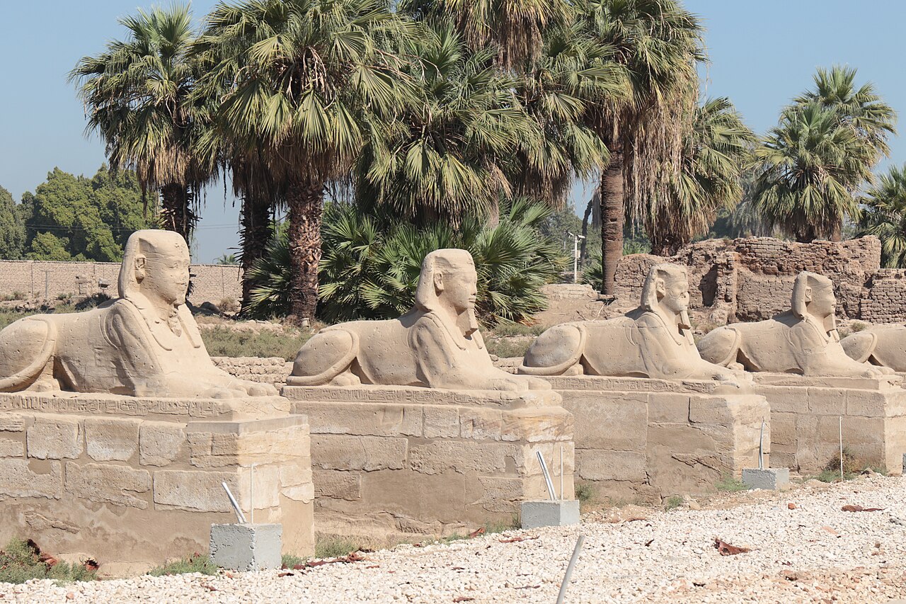 Hatschepsut-Totentempel in Deir el-Bahari – das terrassenförmige Heiligtum der mächtigsten Pharaonin Ägyptens