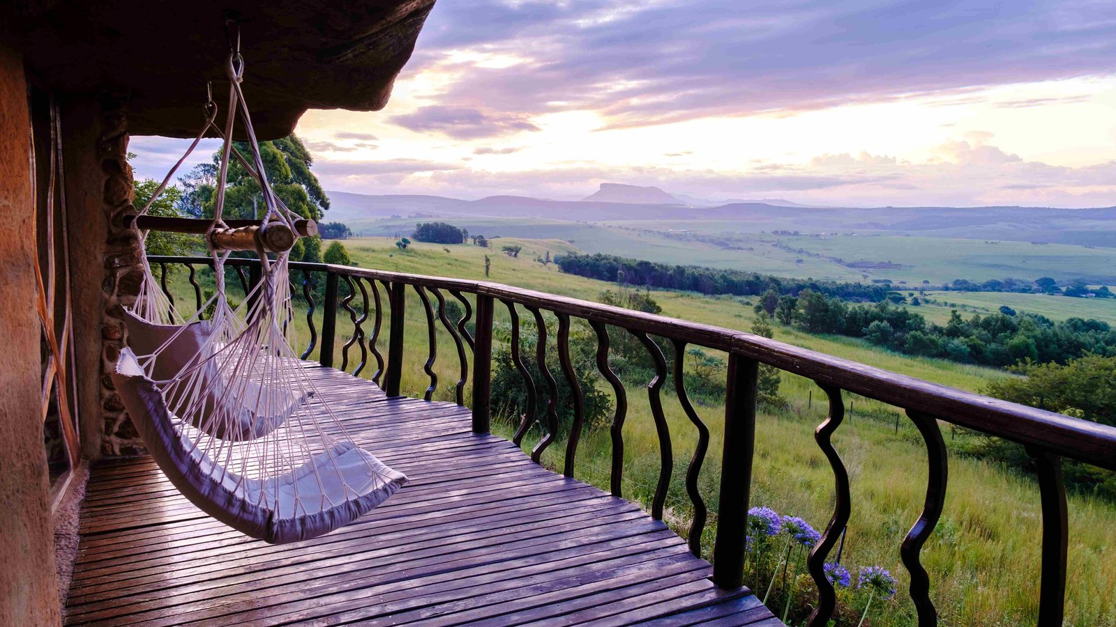 Elewana Loisaba Tented Camp mit Blick auf kenianische Wildnis